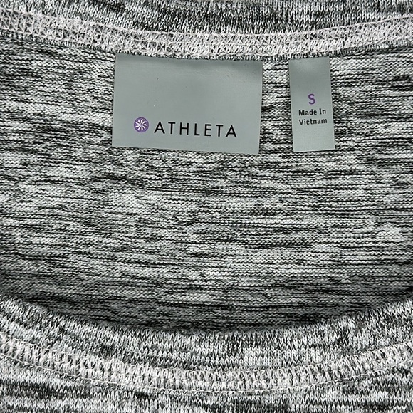 Athleta No Sweatin' It Sharkbite Long Sleeve Top Size Small - Picture 6 of 10